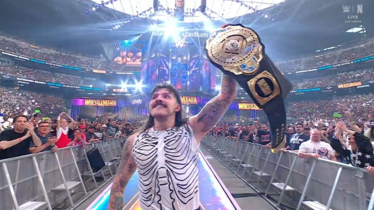 Luchador mexicano se roba el show en WrestleMania y conquista importante título en la WWE