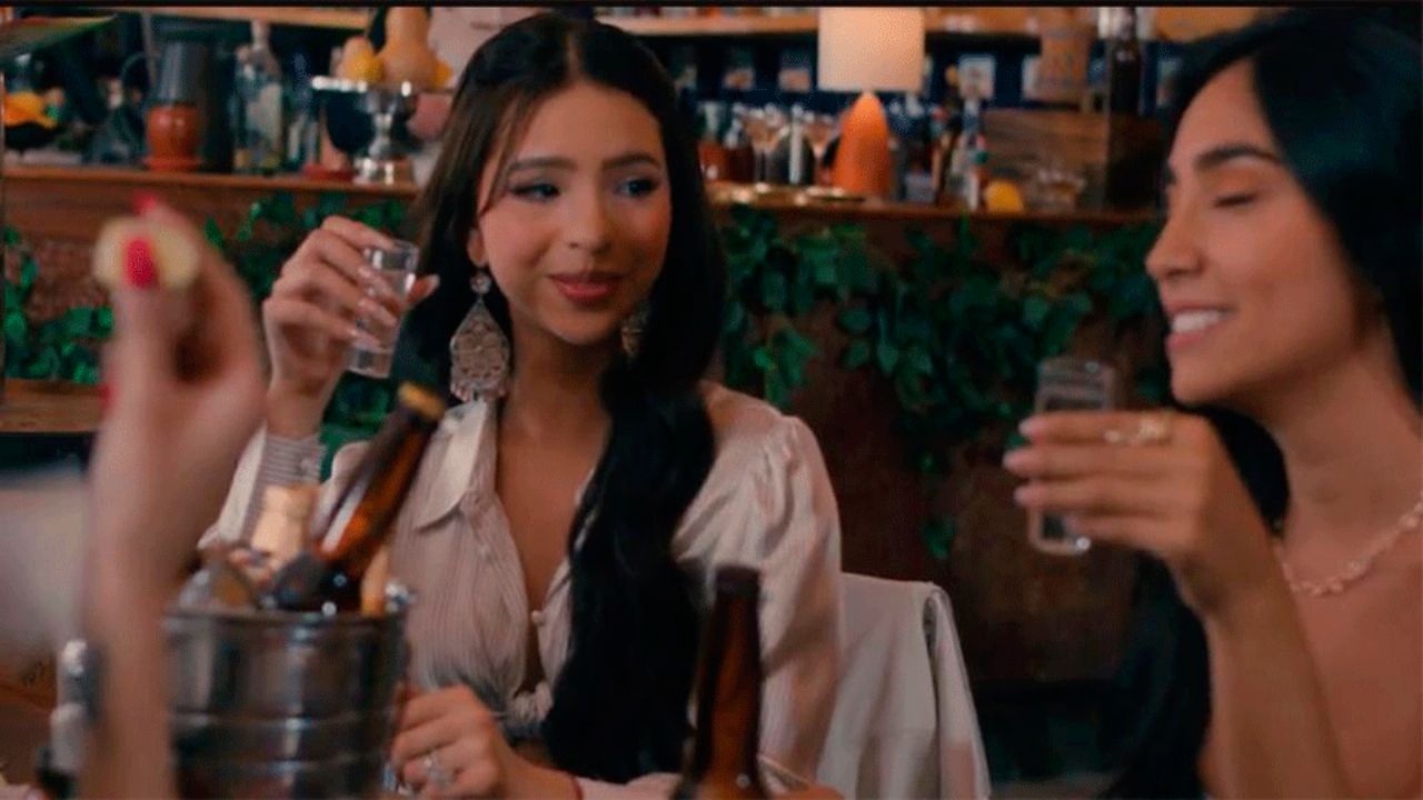 Acusan de Plagio a Ángela Aguilar por su nuevo tema musical ‘Nadie se va como llegó’