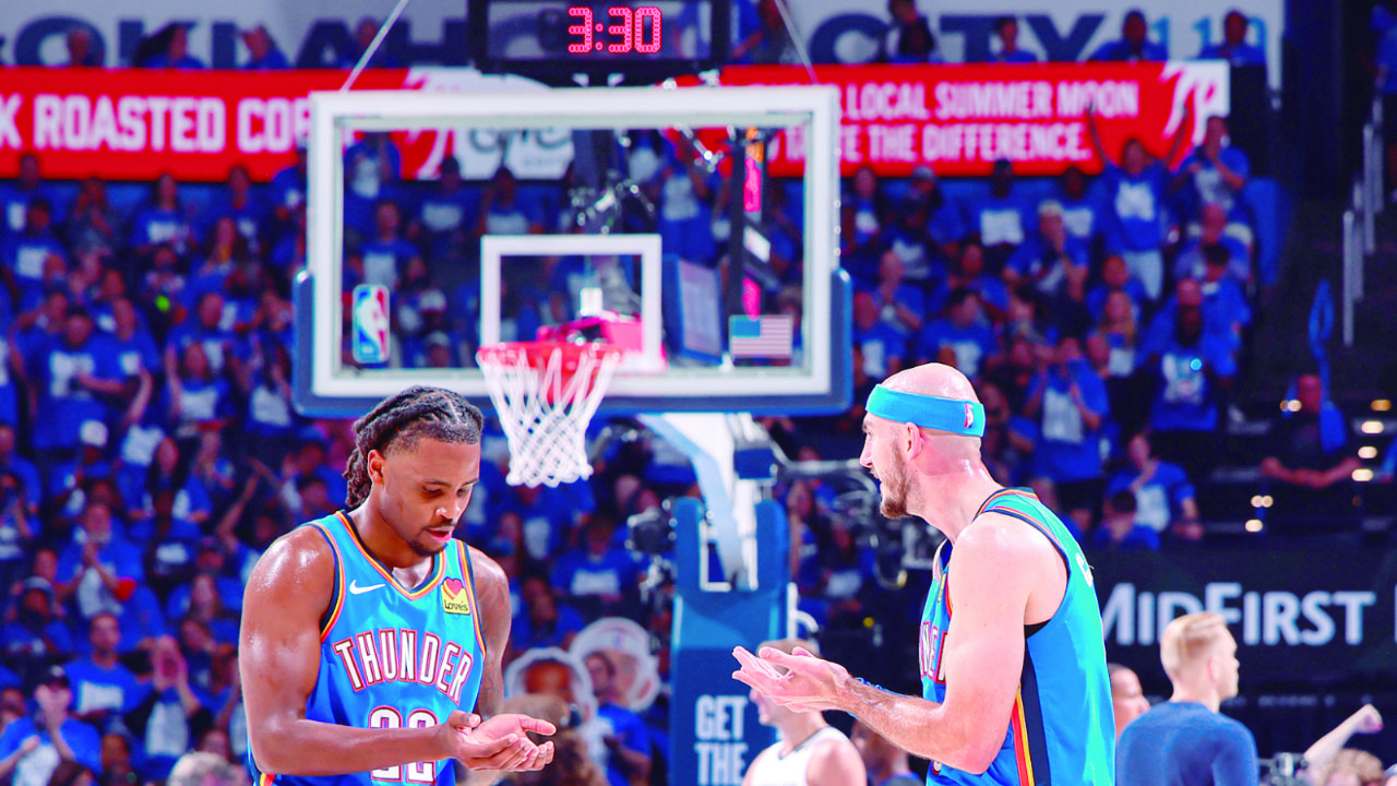 El Oklahoma City Thunder supera a los Grizzlies y tiene medio boleto a la siguiente ronda