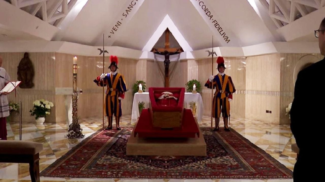 Un sonorense en el adiós al Papa: La experiencia de Luis Palacios en su luna de miel en Europa