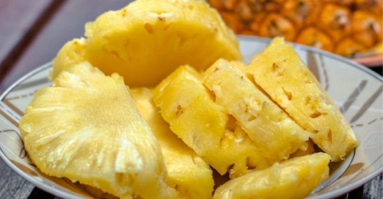 El uso de la cascara de piña en esta elaboración, pone en valor la reutilización de residuos orgánicos