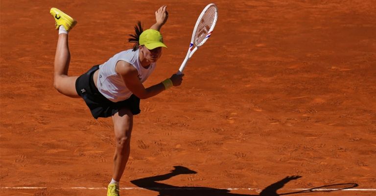 La polaca encontró la respuesta para vencer a la filipina