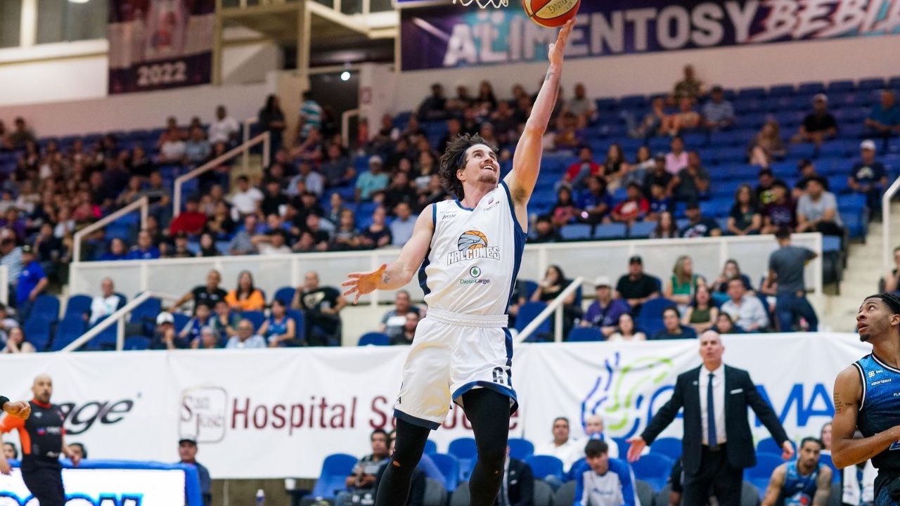 Los Halcones de Ciudad Obregón buscan la cima en su visita ante los Venados de Mazatlán