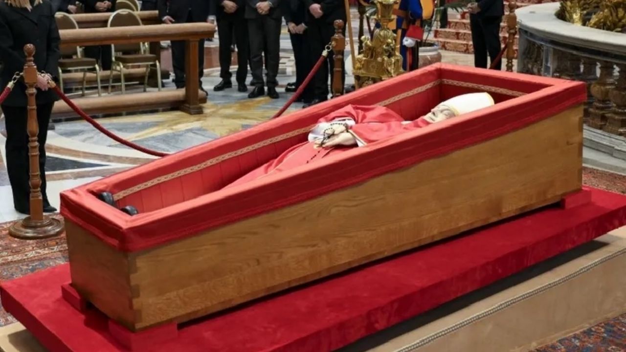Así será sepultado el Papa Francisco; te lo contamos aquí