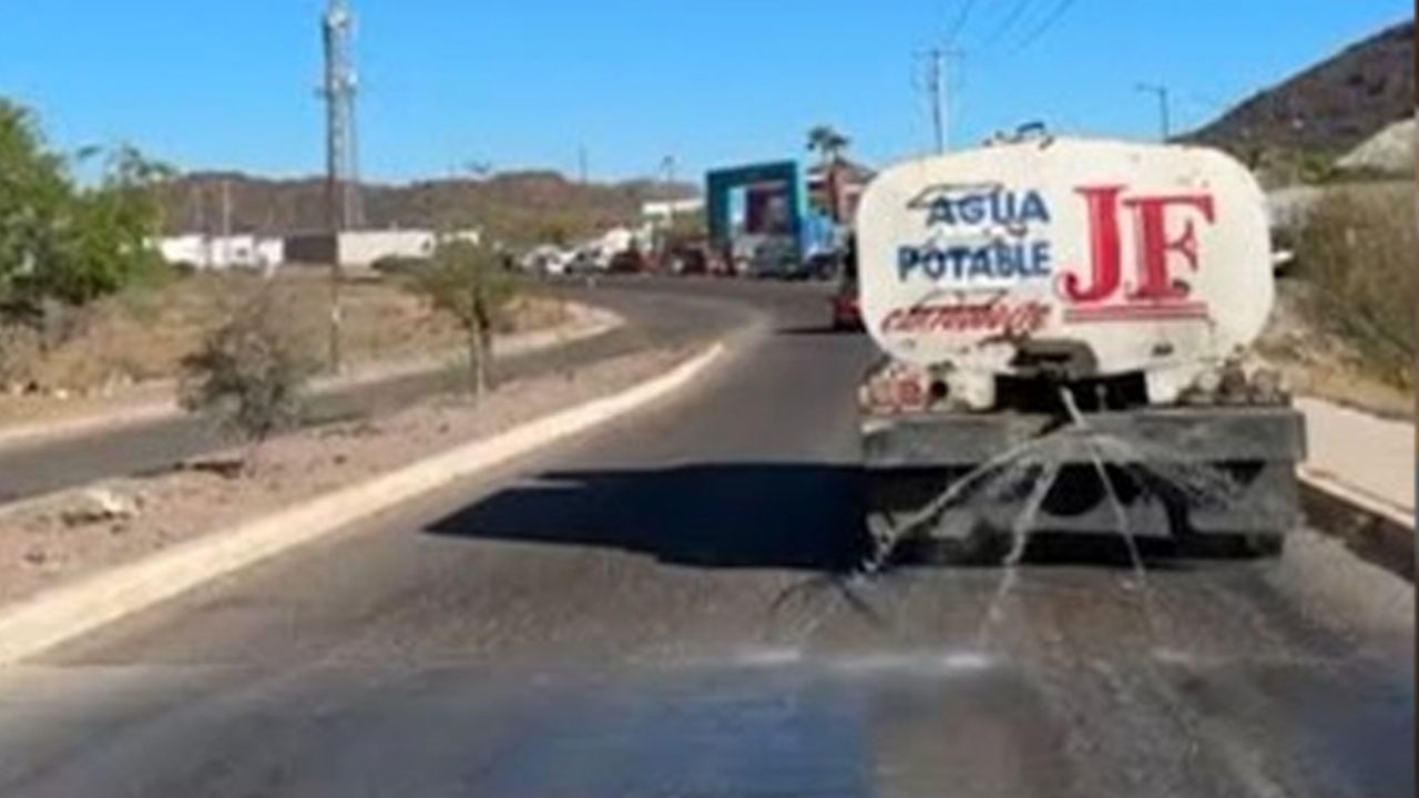 Guaymas: Productores de aguamala cloran calles para evitar contaminación