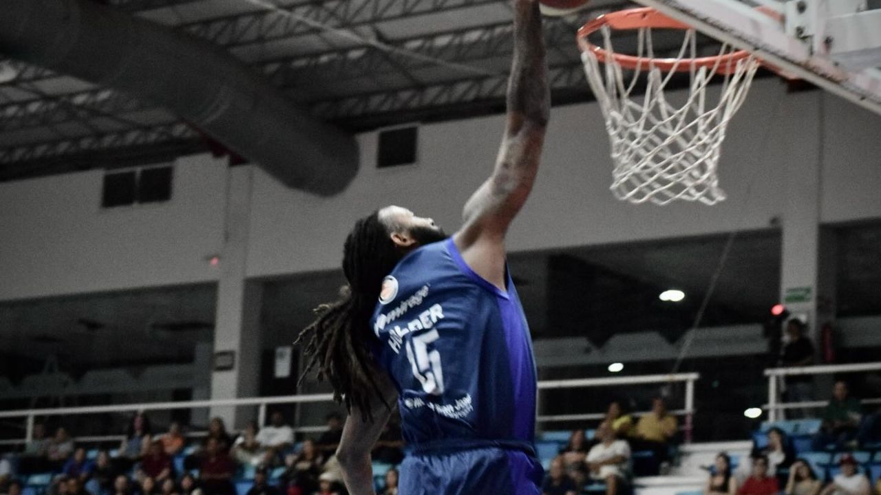 Los Halcones de Ciudad Obregón se lleva la serie en Mazatlán y es colíder de la competencia