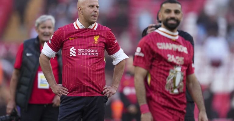 Slot logró llevar al título a los Reds en su primera campaña con el equipo