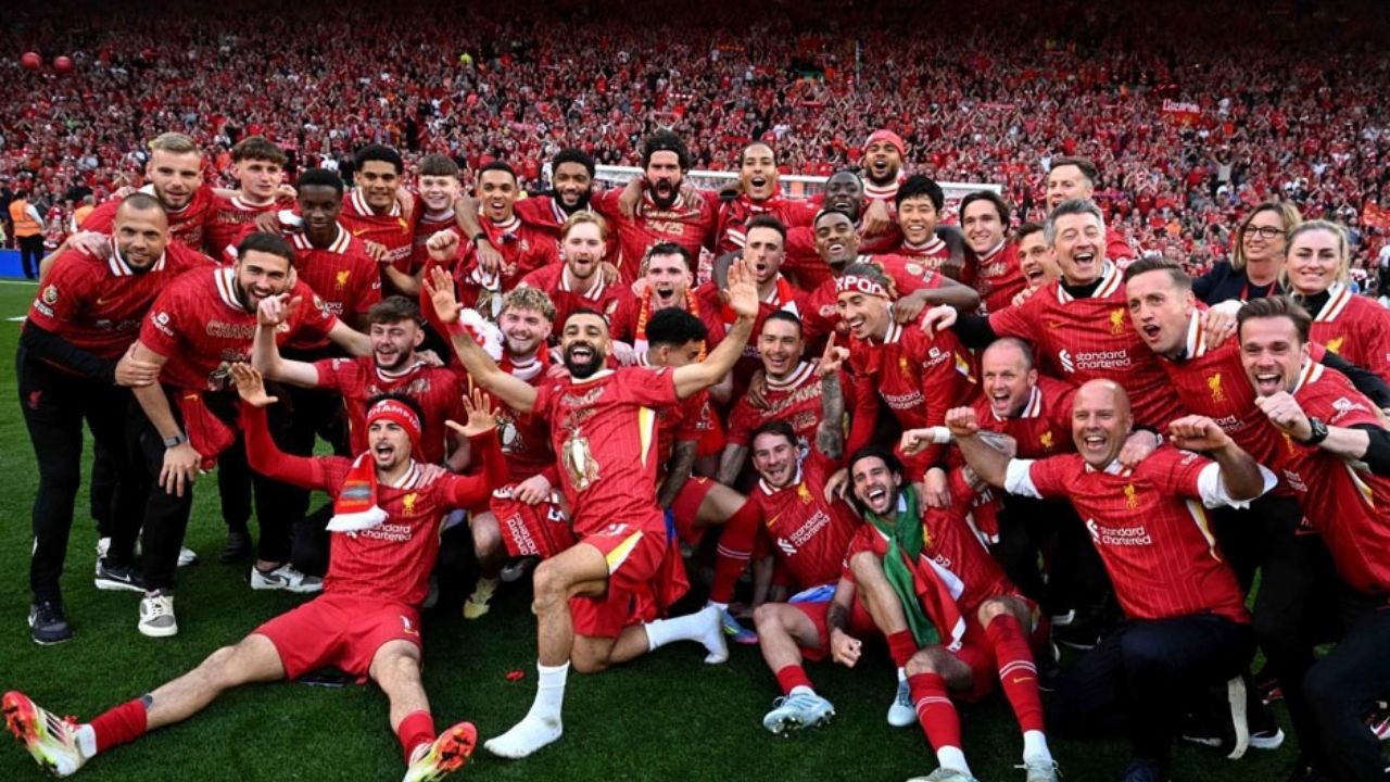 La Premier League se pinta de rojo; el Liverpool golea y sella el título