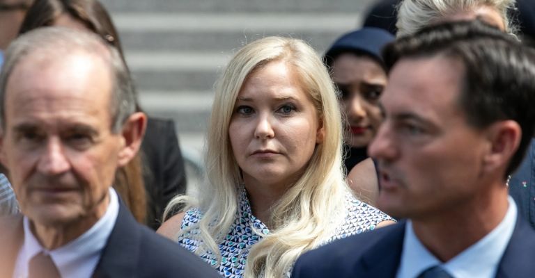 Príncipe Andrés podría beneficiarse de muerte de Virginia, mujer que lo ligó a red de tráfico de Jeffrey Epstein