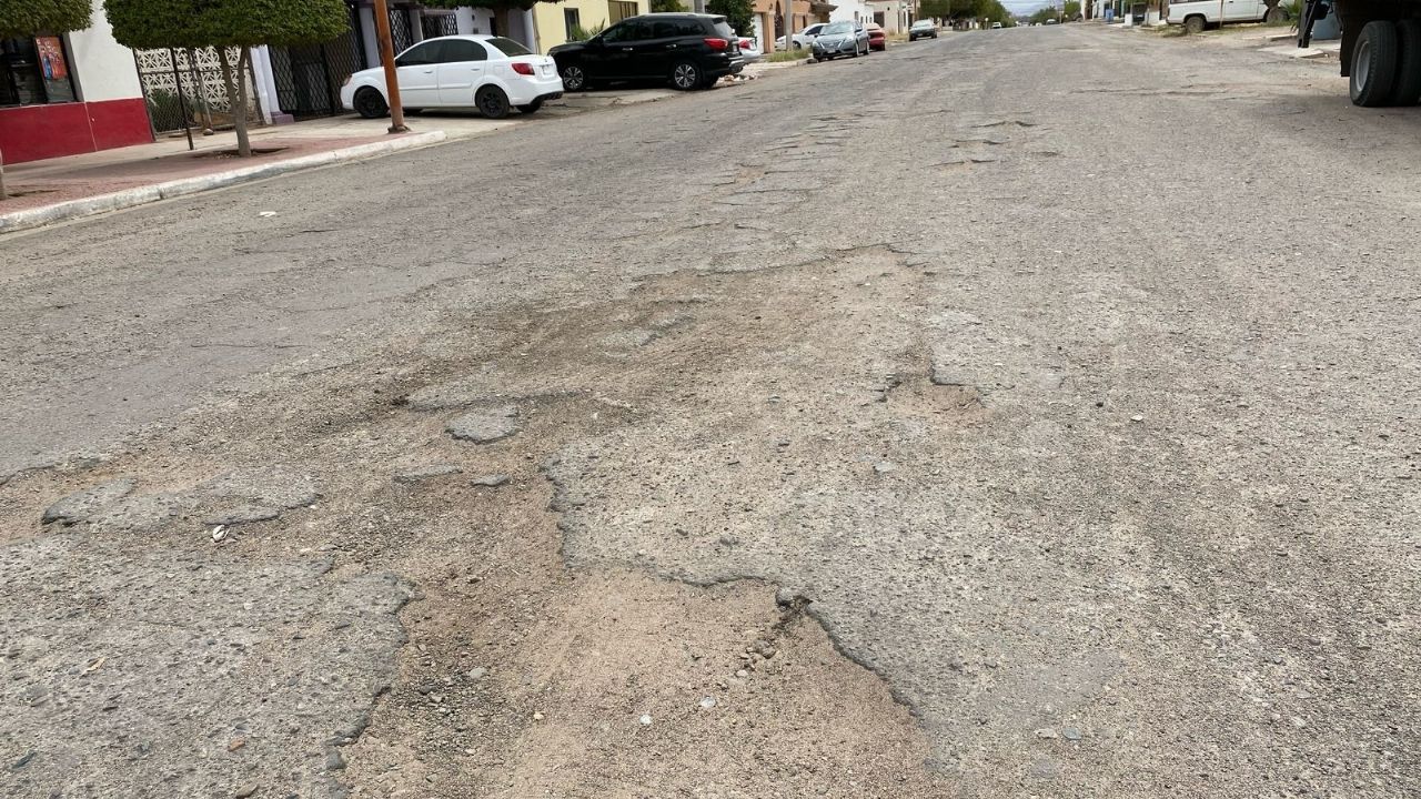 Vecinos de la calle Hidalgo en Navojoa piden su rehabilitación