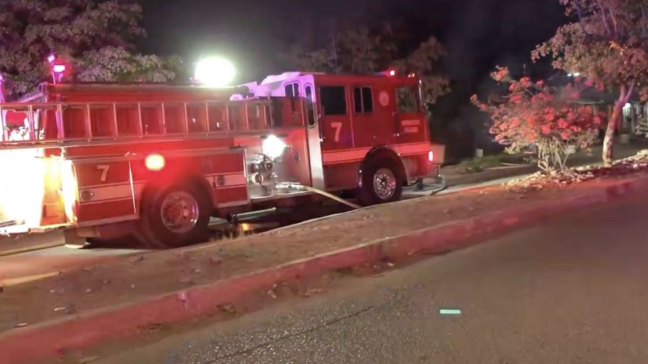 A tempranas horas, sicarios desatan balacera e incendio en Ciudad Obregón; confirman una víctima