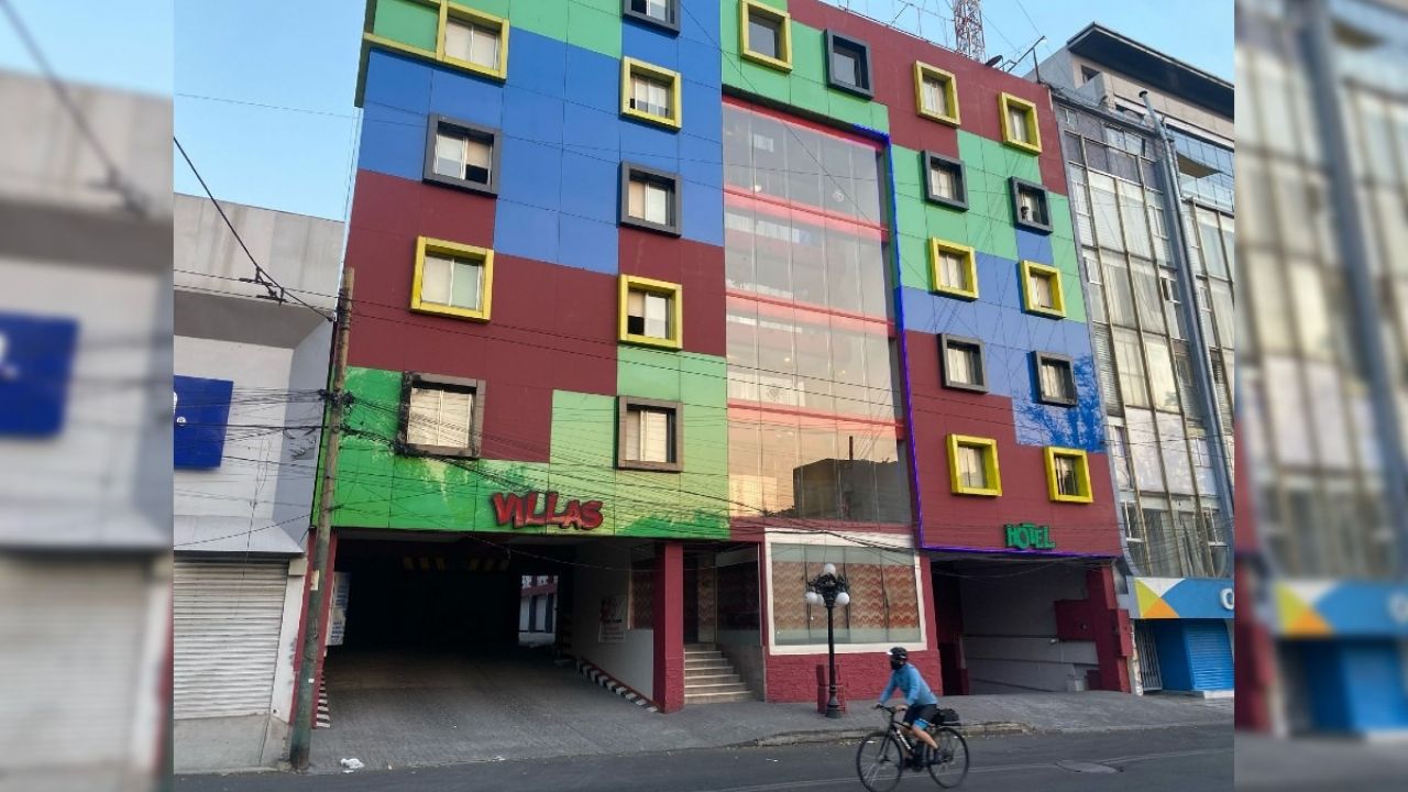 VIDEO: A tempranas horas, hallan a un hombre sin vida en cuarto de hotel en Coyoacán