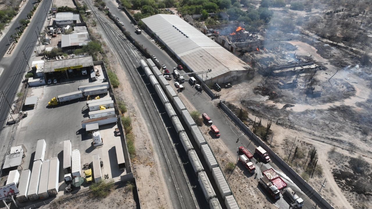 VIDEO: Código Rojo en Hermosillo por explosión y fuerte incendio este 1 de mayo