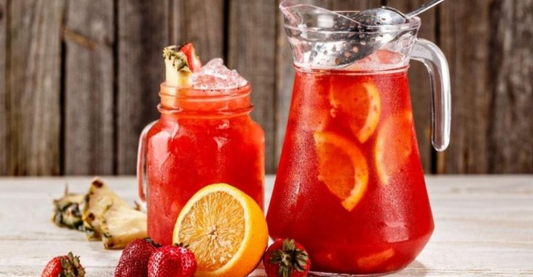 Así se prepara el jugo de fresa