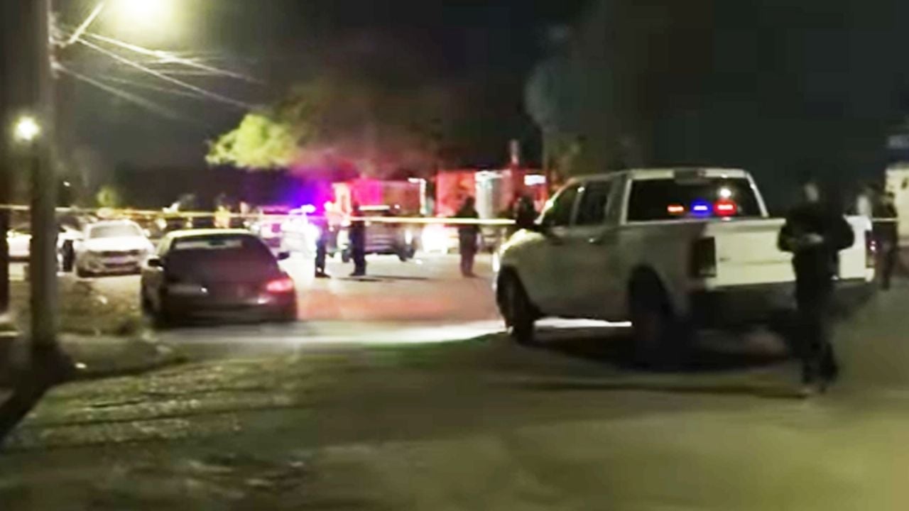 Intensa persecución policial termina en tiroteo en Hermosillo; el agresor resultó herido