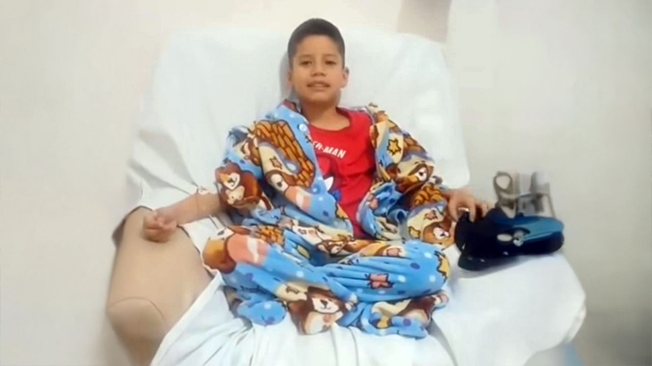 Familia y amigos piden apoyo para el guaymense Oscar Alán; será operado en CDMX