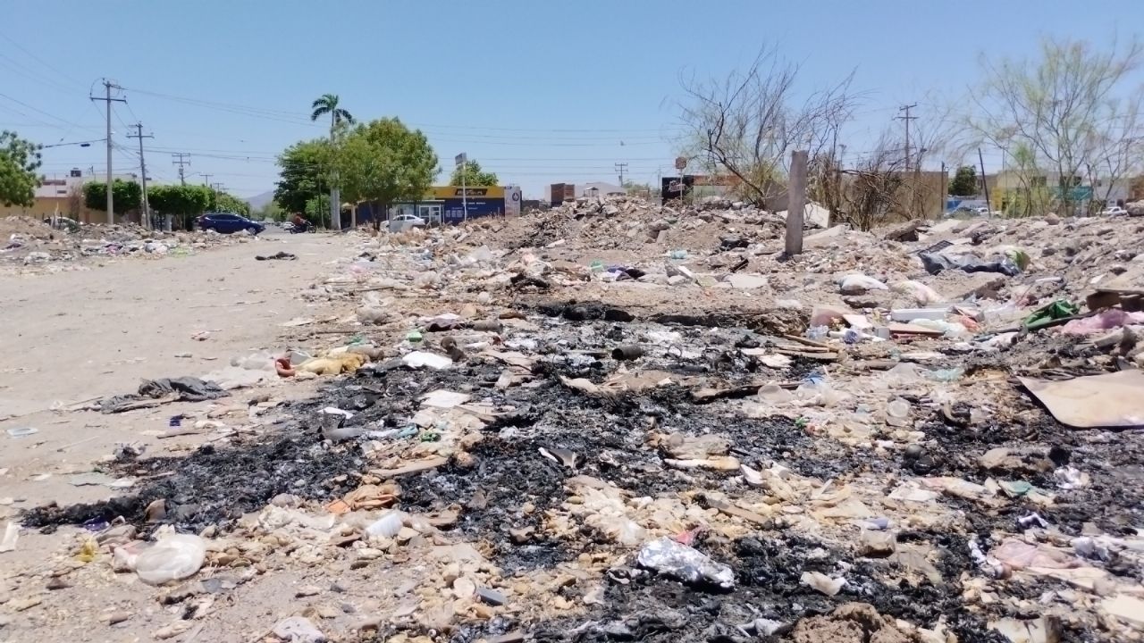 Usan calle de basurero clandestino en la colonia Municipio Libre de Ciudad Obregón