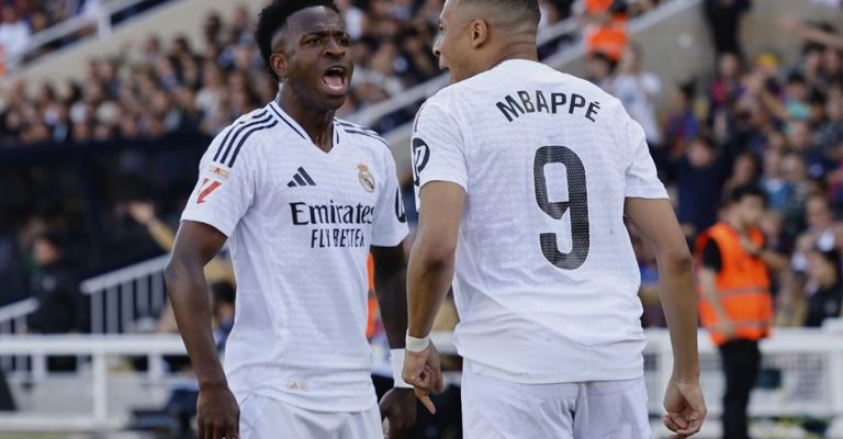 Mbappé marcó un 'hat-trick',pero no pudo evitar la derrota