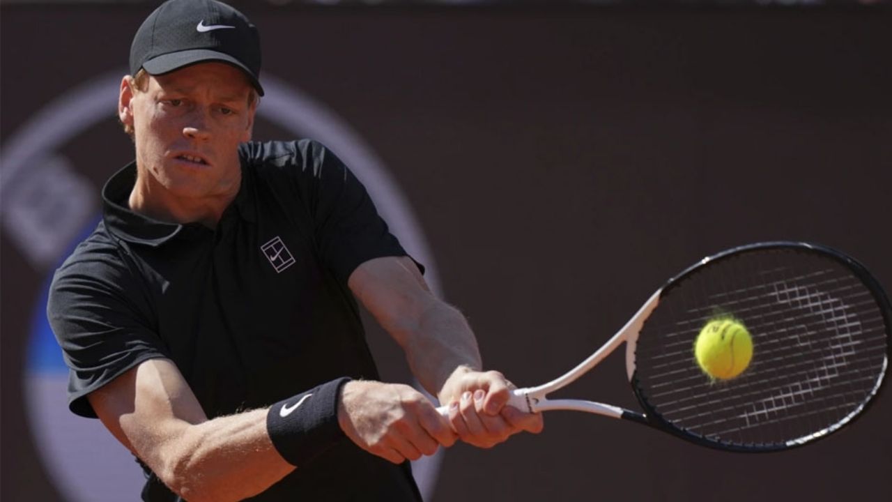 Jannik Sinner se impone ante Jesper De Jong y avanza en el Abierto de Italia