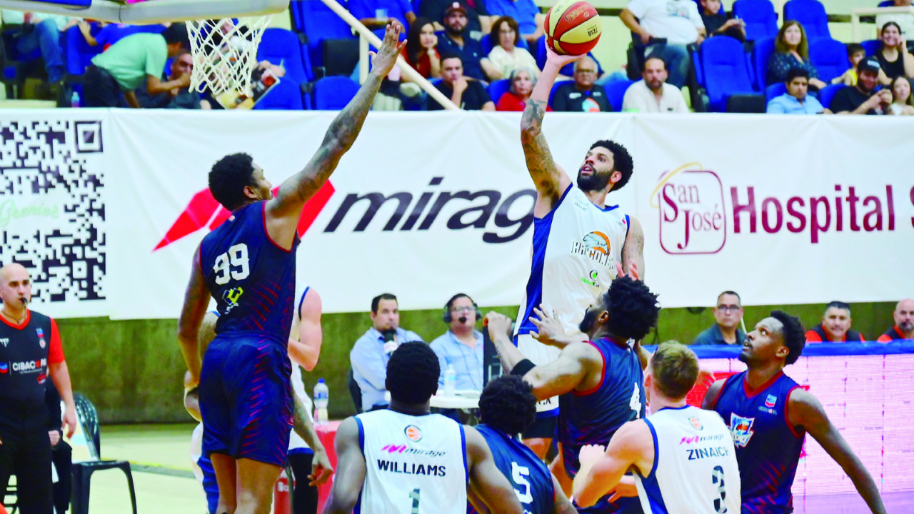 Los Halcones de Ciudad Obregón vuelan alto en el primero de la serie ante Ostioneros