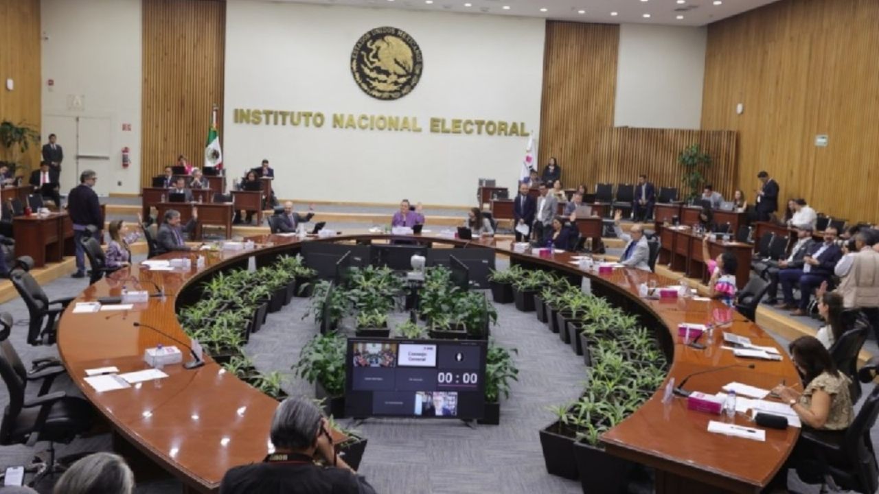 Reporta INE 237 MDP en gastos de candidatos a ministros en elección judicial