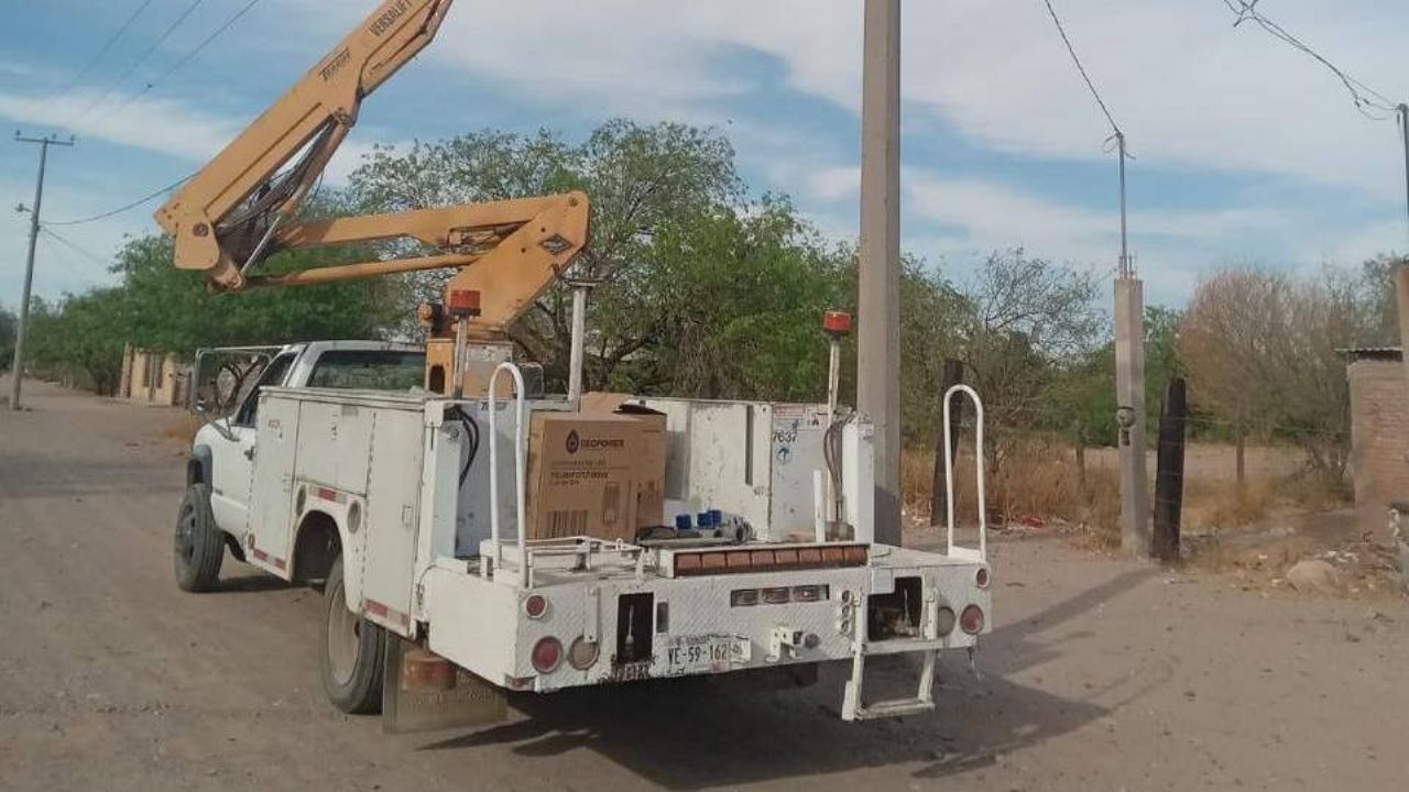 Alumbrado público mejora en las colonias; cambian 195 luminarias en Guaymas