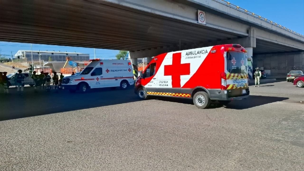 Abandonan a tres hombres heridos y maniatados debajo de puente en Culiacán por la mañana