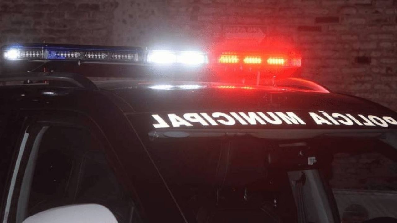 Policía Municipal arresta un hombre por golpear a su esposa y a su hija en Miguel Alemán