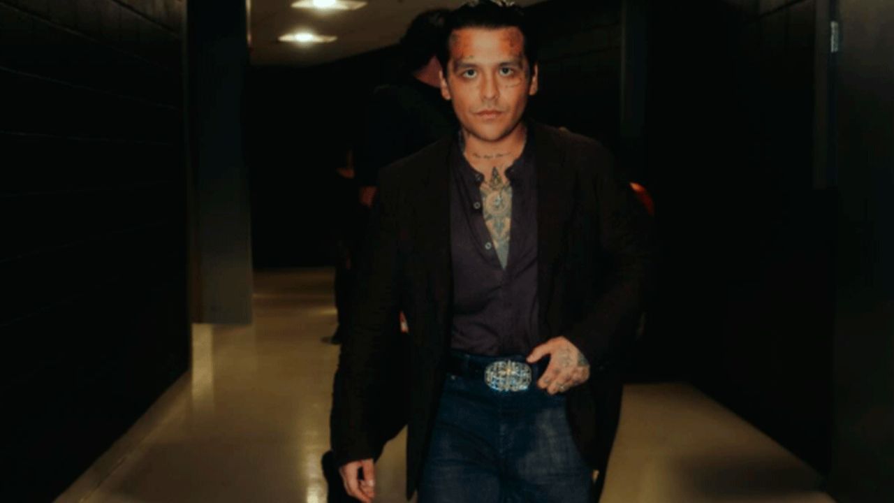 ¿No podrá cantar? Christian Nodal comparece ante juzgado por demanda de Universal Music