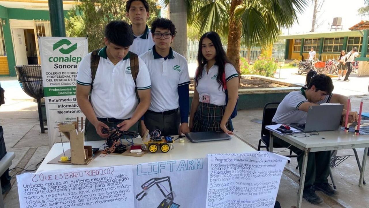 Alumnos de Mecatrónica e Informática de Conalep en Cajeme realizan muestra de robótica