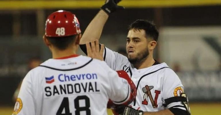 Guzmán jugó con los Mayos