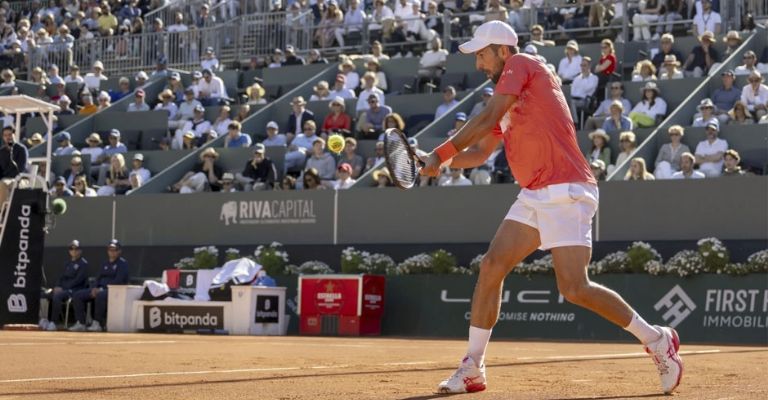 El serbio se quita un peso de encima con este título