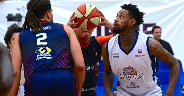 Los Halcones aprovecharon su localía en la serie