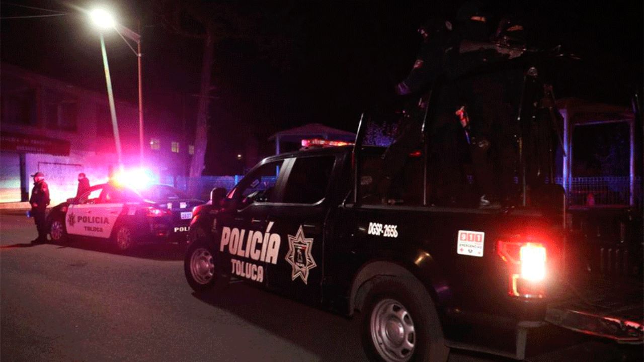 Toluca: Abandonan feto en plena vía pública de San Pablo Autopan; señalan a dos jovencitas