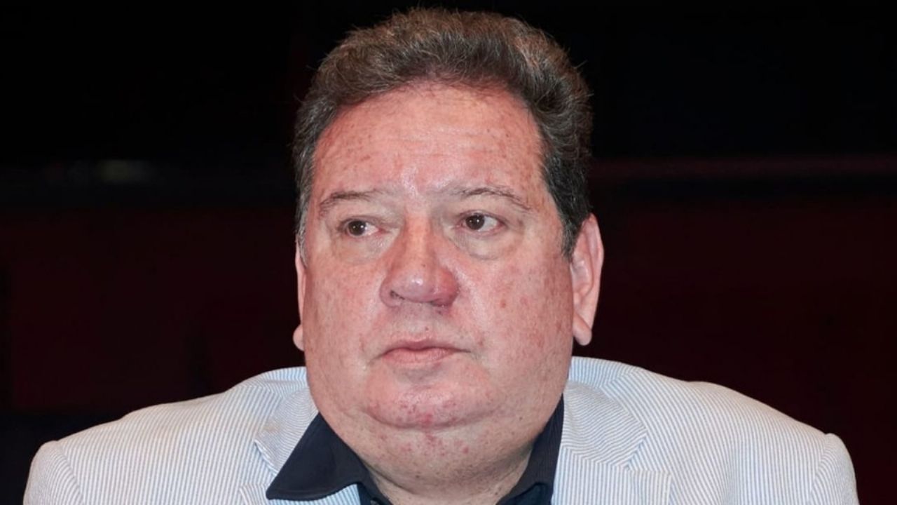 Alarma en Televisa: Coque Muñiz es hospitalizado de urgencia; último mensaje causa terror