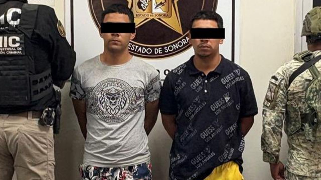 Ciudad Obregón: Sorprenden a Brian y Miseael con armas de fuego y 38 bolsas de droga