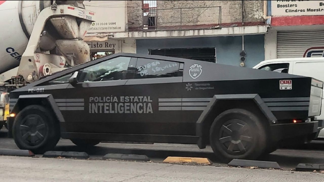 Gobierno de Jalisco presenta patrullas Cybertruck en su flotilla para reforzar seguridad