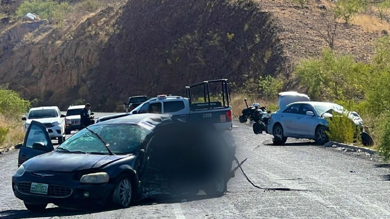 Fallecen estudiantes de la UTN en fatal accidente sobre Periférico Oriente en Nogales