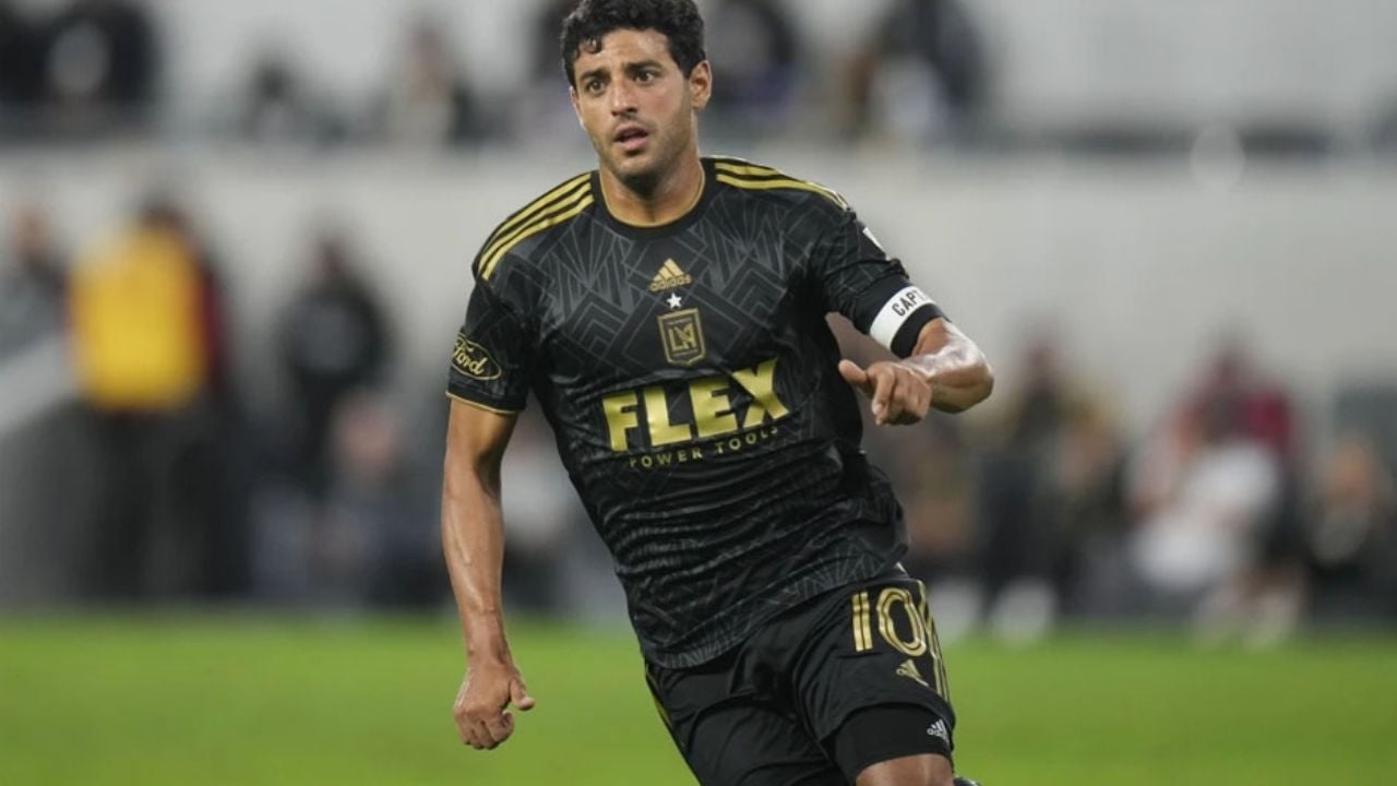 El mexicano Carlos Vela anuncia su retiro como futbolista: “Ha sido un honor”