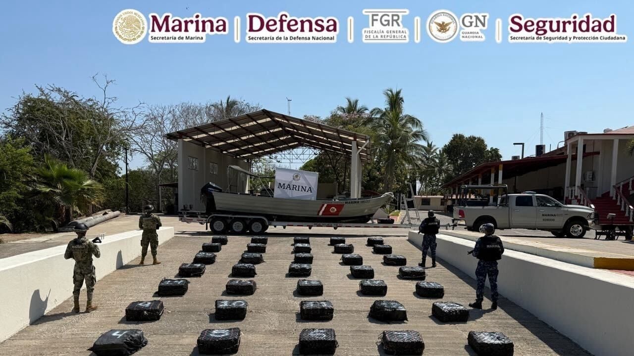Dan duro golpe al narco en México: Aseguran 1.5 toneladas de cocaína frente a costas de Jalisco