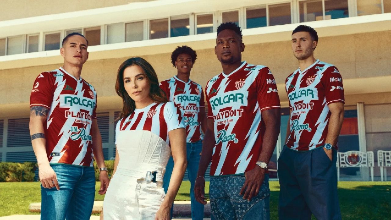 Eva Longoria impulsa renovación de Club Necaxa como inversionista y productora de serie