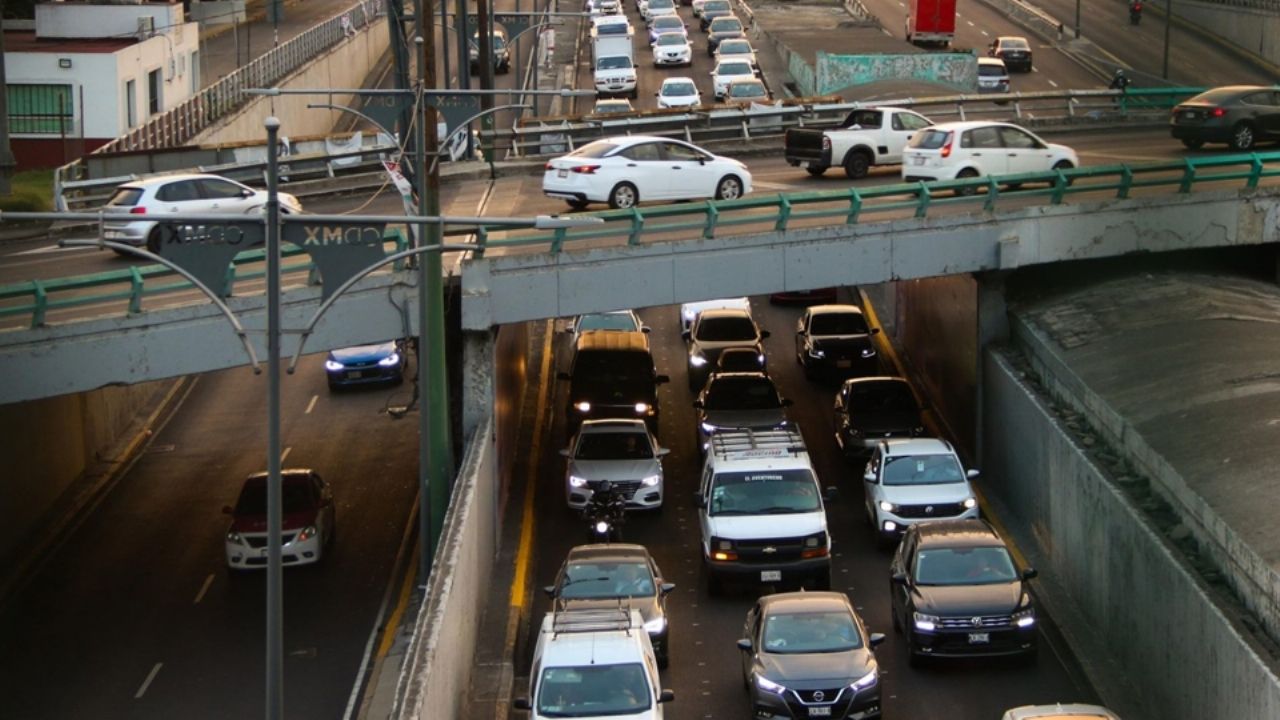 Hoy No Circula: Conoce los autos que no podrán transitar en México este 30 de mayo 2025