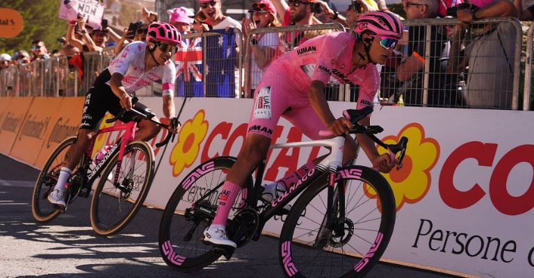 El mexicano atacó a Carapaz y lo venció en el cierre