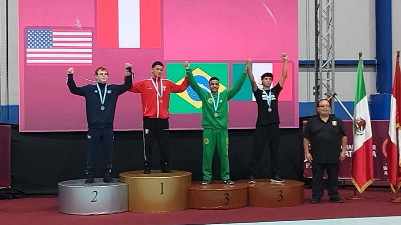 Par de luchadores sonorenses suben al podio en el Campeonato Panamericano U15