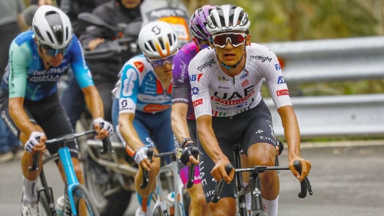 Isaac del Toro pierde el liderato del Giro de Italia 2025 frente al británico Simón Yates