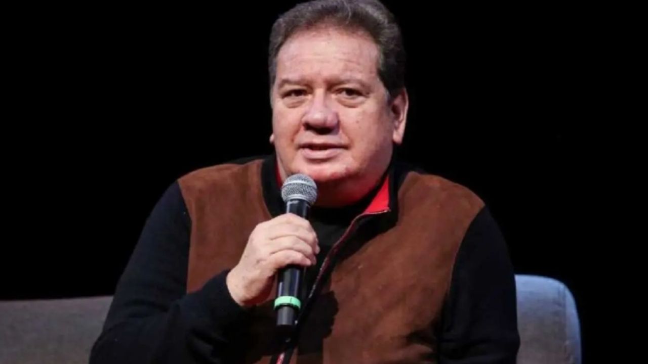 Tras ser hospitalizado en terapia intensiva, Coque Muñiz llega a ‘VLA’ y da fuerte noticia