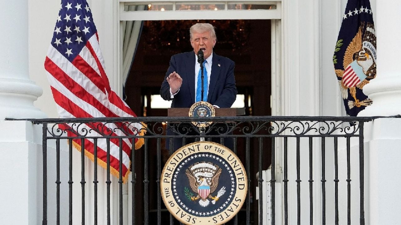 Trump anuncia restricciones migratorias y prohíbe la entrada a ciudadanos de 12 países