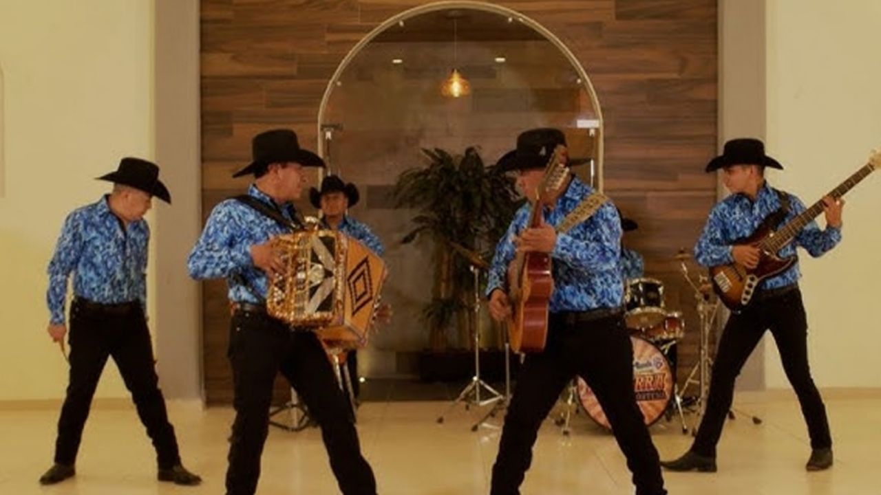 Tragedia en el regional: Integrantes de La Garra Norteña, graves tras caer de cuarto piso