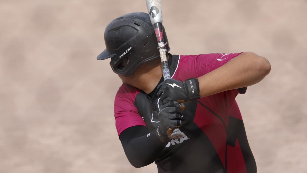 El softbolista sonorense Omar Flores sueña con el título en la Olimpiada Nacional 2025