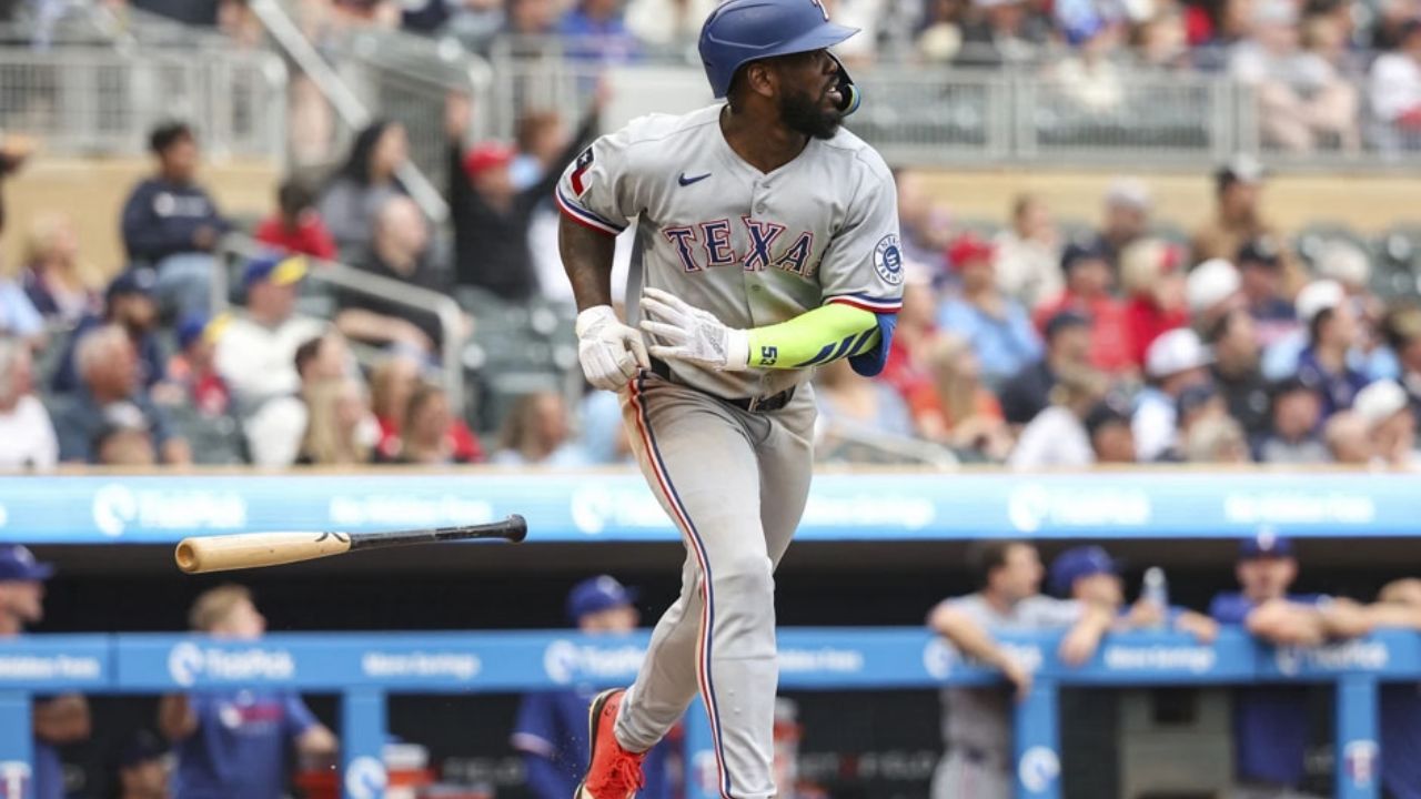 Con explosivo madruguete, los Rangers apalean a Mellizos y aseguran la serie